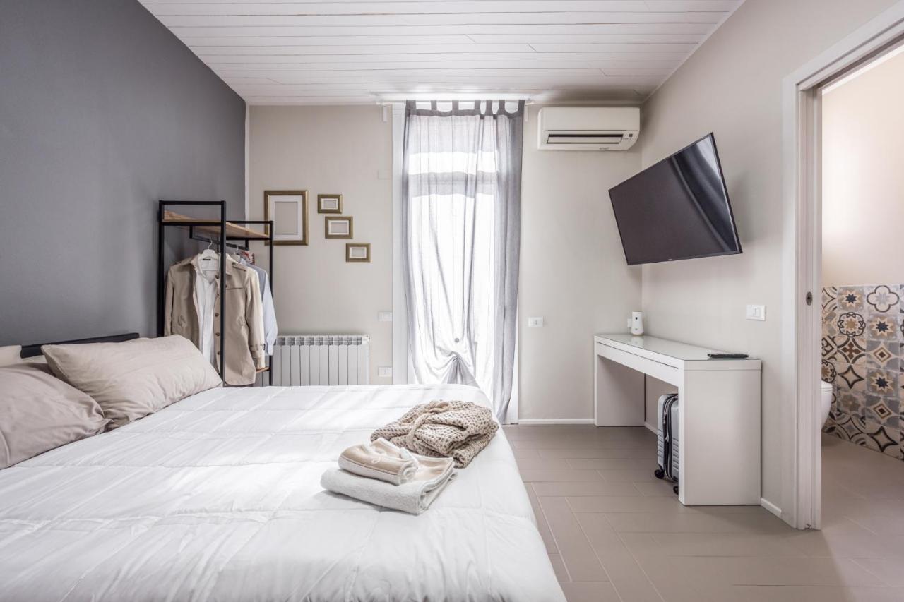 Suite 649 Mono Con Terrazzo Modena Exterior photo