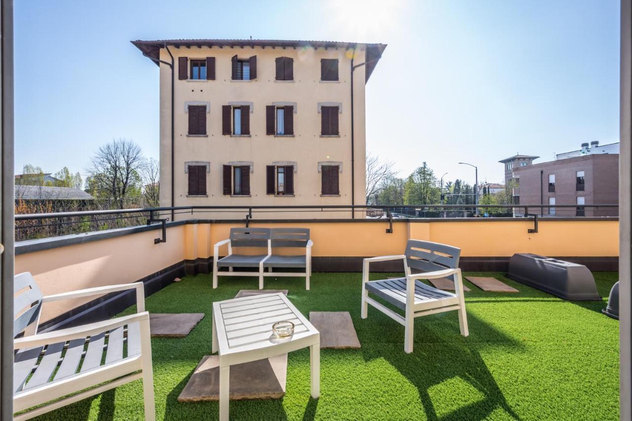 Suite 649 Mono Con Terrazzo Modena Exterior photo